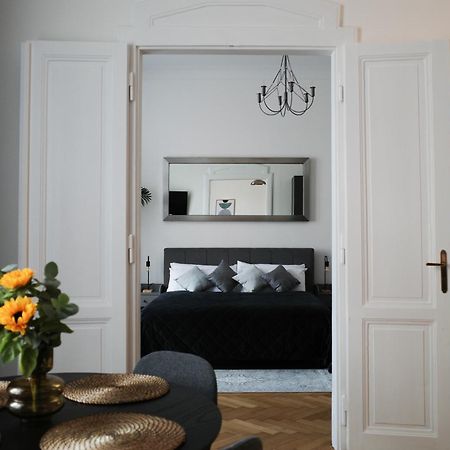 פראג Apartment Dusni Superior מראה חיצוני תמונה